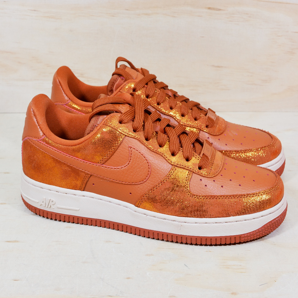 Nike Air Force 1 ‘ 07 PRM Mtlc Orange Gold NEW